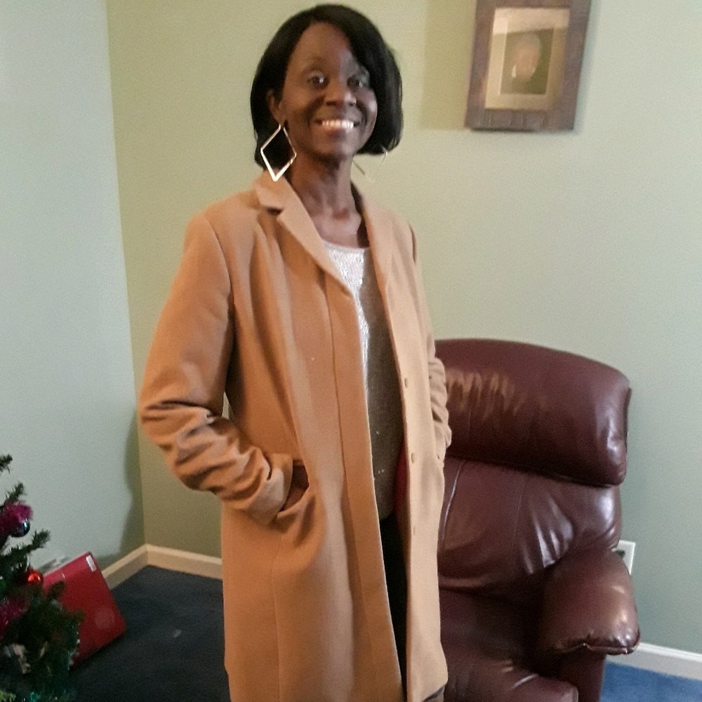 Meet your Posher, Rosalyn